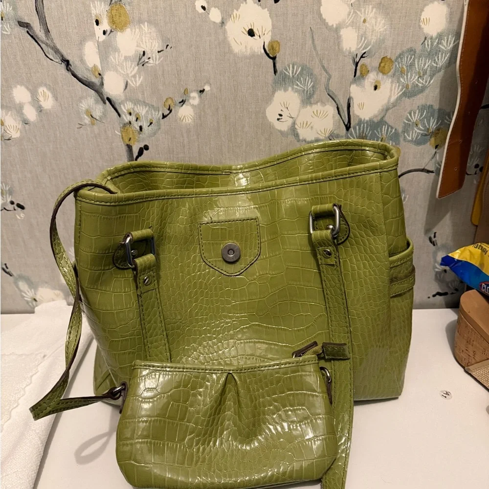 Liz Claiborne Olive Crocodile-Embossed Shoulder Bag - Picture 3 of 9